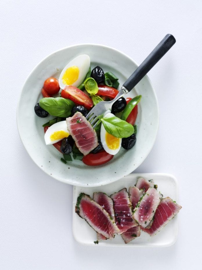 Salade Niçoise med helstegt tun- Opskrift